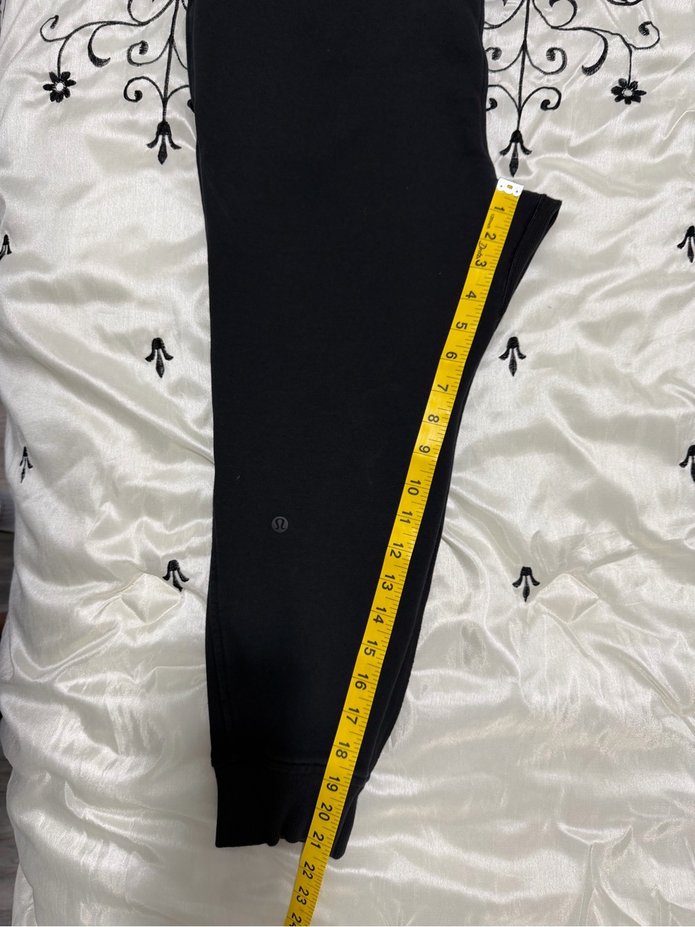 Lululemon Athletica Black Joggers - Picture 5 of 6